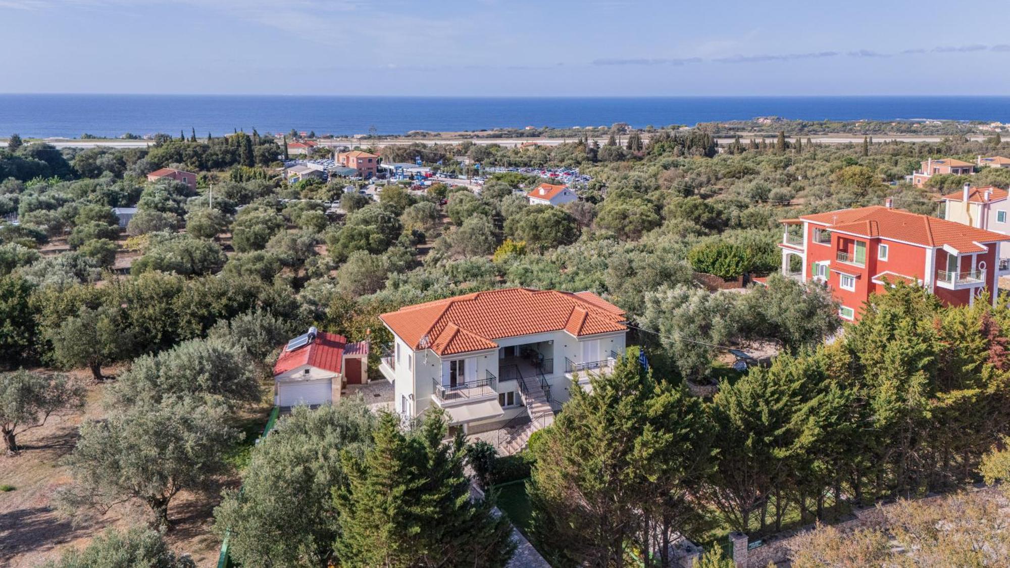 Vista Verde Studios & Apartments Svoronata Zewnętrze zdjęcie